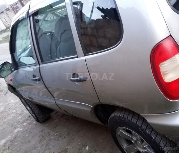 Chevrolet Niva 2007, 145,002 km - 1.7 l - Siyəzən