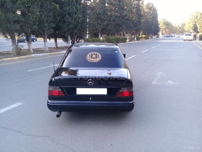 Mercedes E 230 1991, 312,000 km - 2.3 l - Sumqayıt
