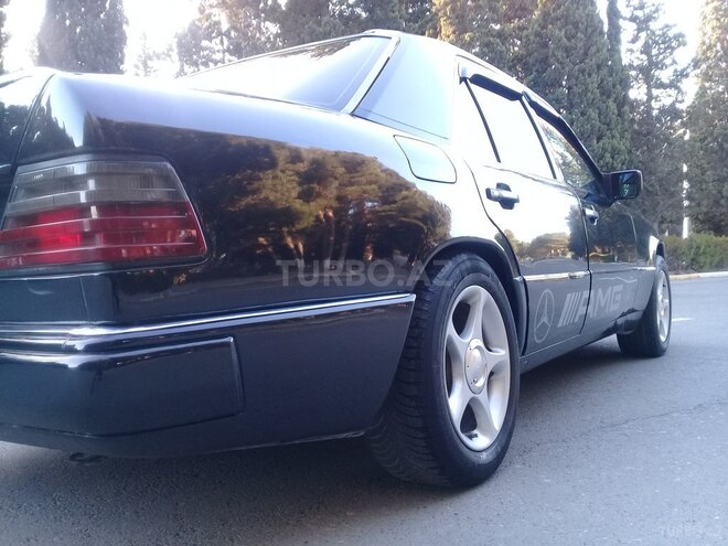 Mercedes E 230 1991, 312,000 km - 2.3 l - Sumqayıt