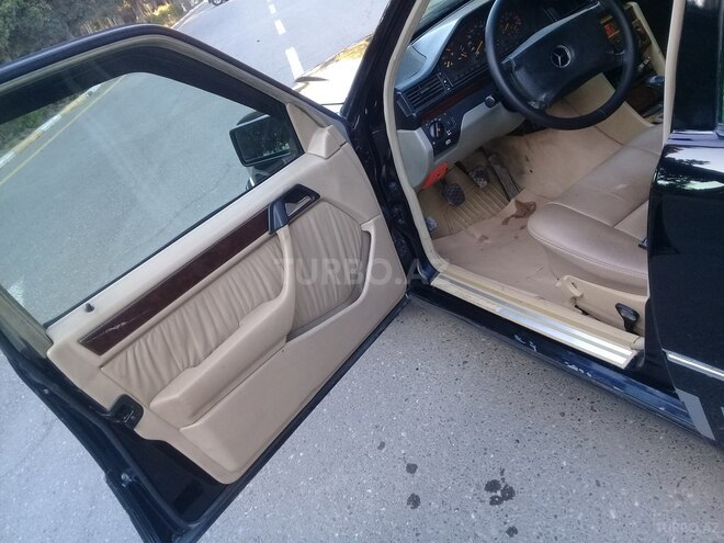 Mercedes E 230 1991, 312,000 km - 2.3 l - Sumqayıt