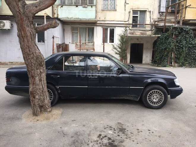 Mercedes E 200 1995, 345,000 km - 2.0 л - Bakı
