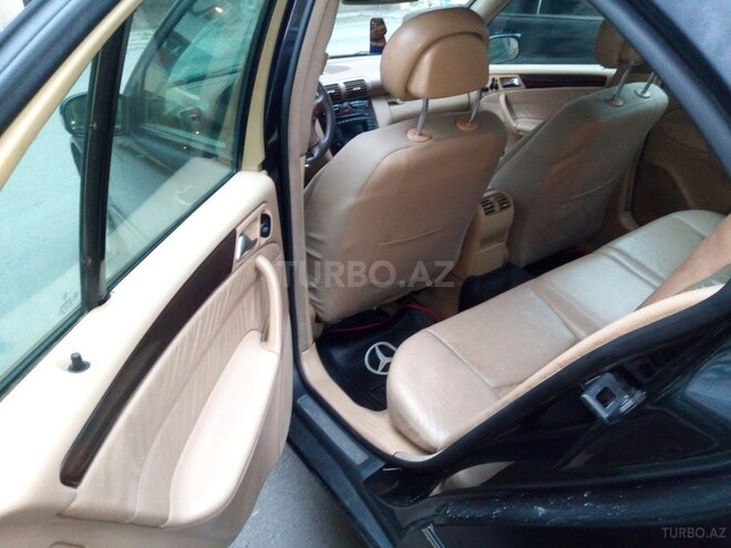 Mercedes C 320 2001, 285,000 km - 3.2 l - Bakı