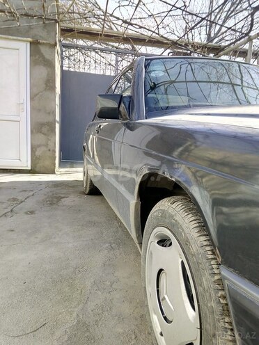 Mercedes 190 1993, 268,000 km - 2.0 л - Bakı