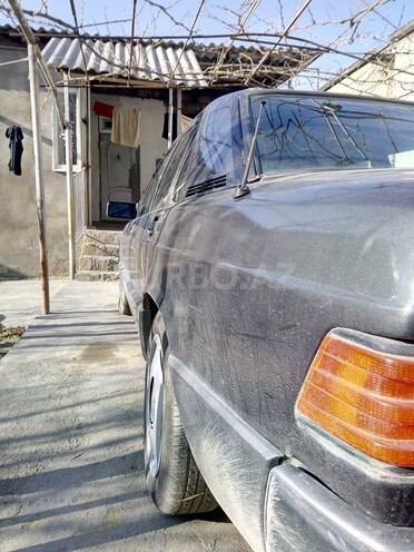Mercedes 190 1993, 268,000 km - 2.0 л - Bakı