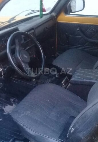 LADA (VAZ) Niva 1983, 333,000 km - 1.6 l - Quba