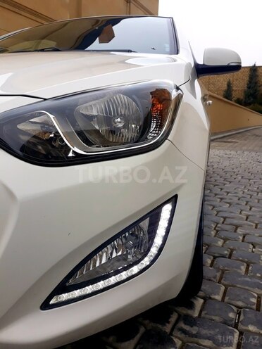Hyundai i20 2012, 67,500 km - 1.4 l - Bakı