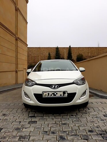 Hyundai i20 2012, 67,500 km - 1.4 l - Bakı