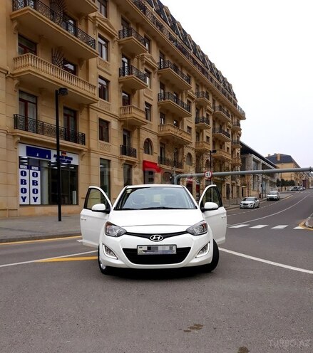 Hyundai i20 2012, 67,500 km - 1.4 l - Bakı