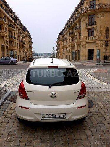 Hyundai i20 2012, 67,500 km - 1.4 l - Bakı