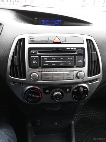 Hyundai i20 2012, 67,500 km - 1.4 l - Bakı