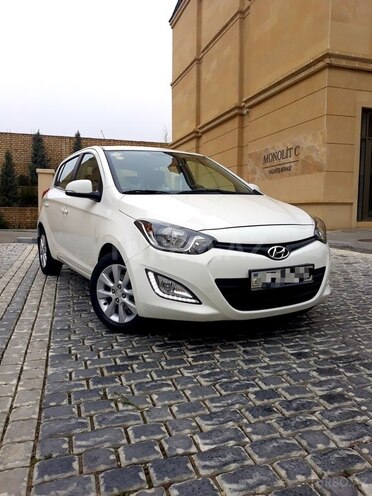 Hyundai i20 2012, 67,500 km - 1.4 l - Bakı