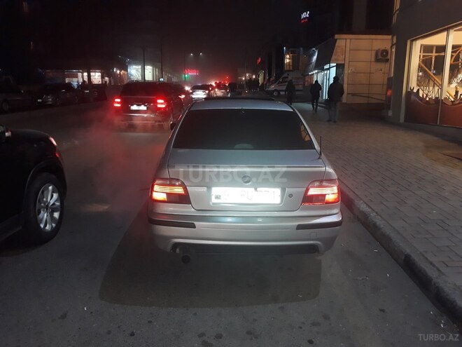 BMW 528 2000, 268,743 km - 2.8 l - Bakı