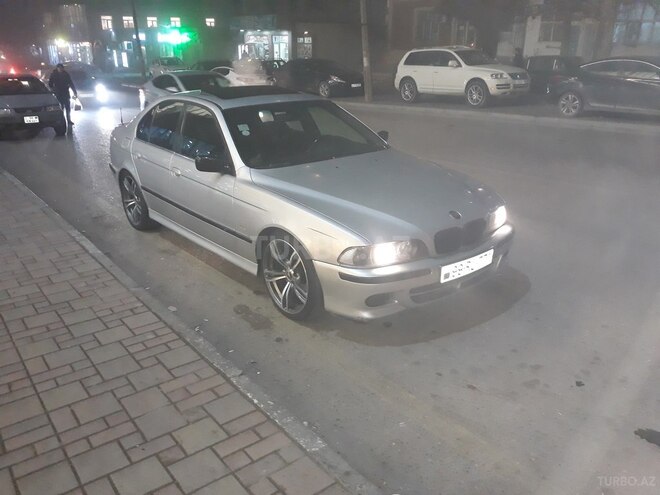 BMW 528 2000, 268,743 km - 2.8 l - Bakı