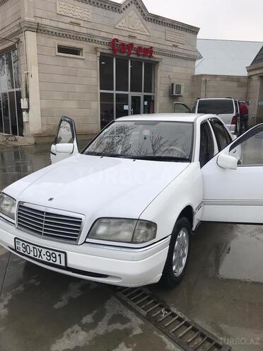Mercedes C 220 1995, 375,000 km - 0.3 l - Ağcabədi