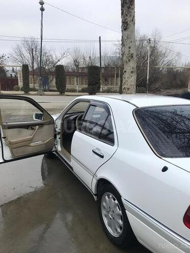 Mercedes C 220 1995, 375,000 km - 0.3 l - Ağcabədi
