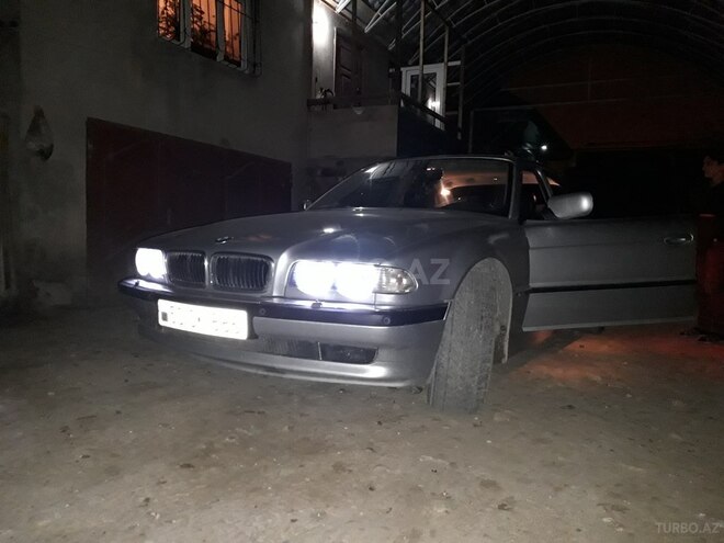 BMW 730 2000, 330,959 km - 3.0 l - Sumqayıt