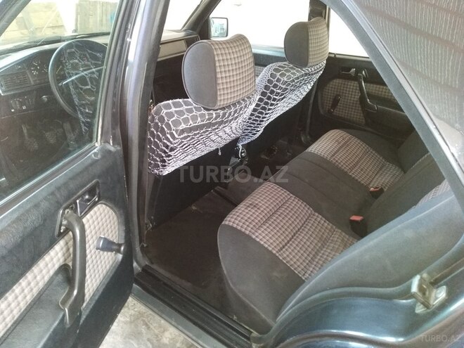 Mercedes 190 1992, 352,459 km - 2.0 l - Gəncə