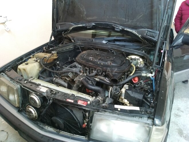 Mercedes 190 1992, 352,459 km - 2.0 l - Gəncə