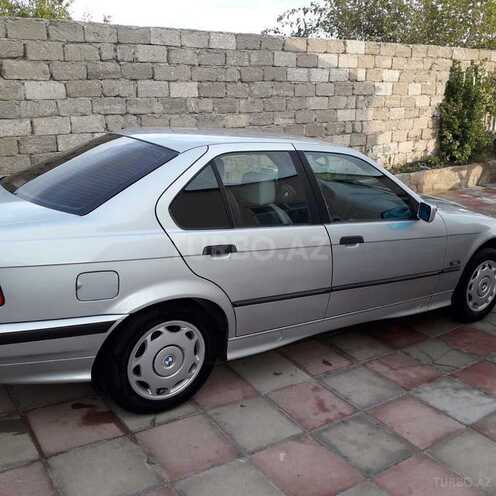BMW 318 1995, 293,000 km - 1.8 l - Bakı