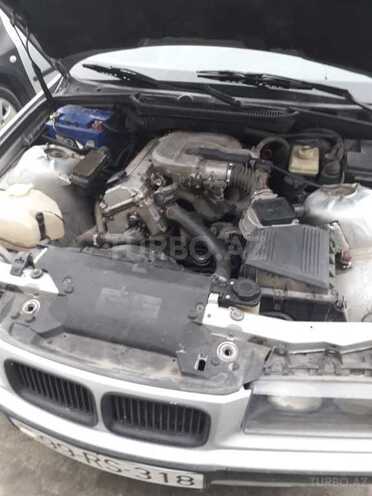BMW 318 1995, 293,000 km - 1.8 l - Bakı