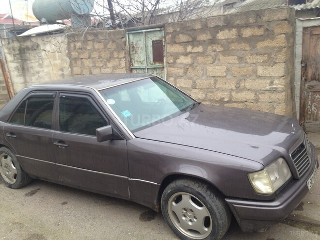 Mercedes E 280 1993, 400,455 km - 0.3 л - Bakı
