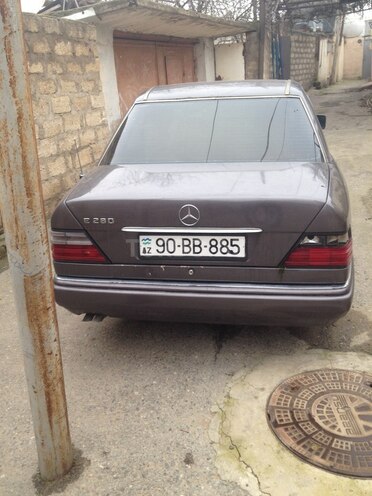 Mercedes E 280 1993, 400,455 km - 0.3 л - Bakı