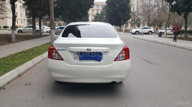 Nissan Sunny 2013, 112,400 km - 1.5 l - Bakı