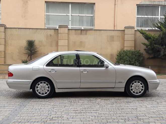 Mercedes E 240 2000, 296,000 km - 2.4 l - Bakı
