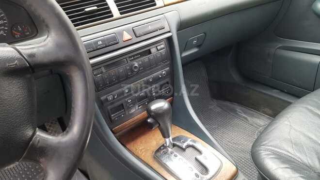 Audi A6 1997, 300,000 km - 2.4 l - Bakı