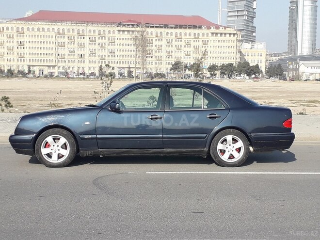 Mercedes E 200 1997, 340,000 km - 2.0 l - Bakı