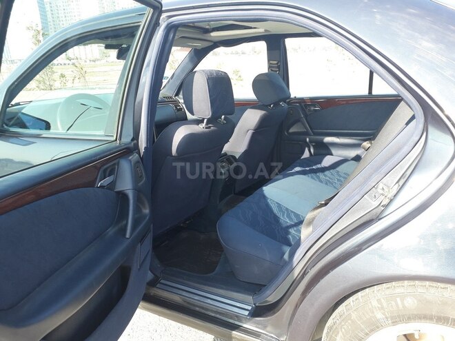 Mercedes E 200 1997, 340,000 km - 2.0 l - Bakı