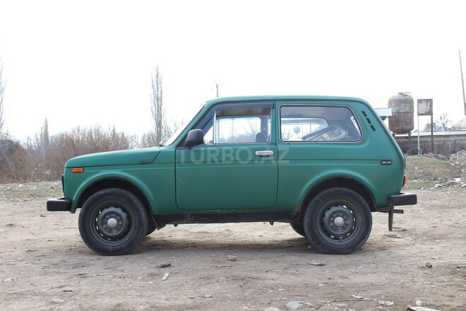 LADA (VAZ) Niva 1982, 150,000 km - 1.6 l - Samux