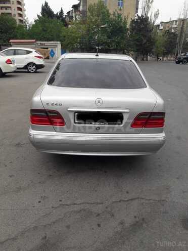 Mercedes E 240 2001, 218,941 km - 2.6 l - Bakı