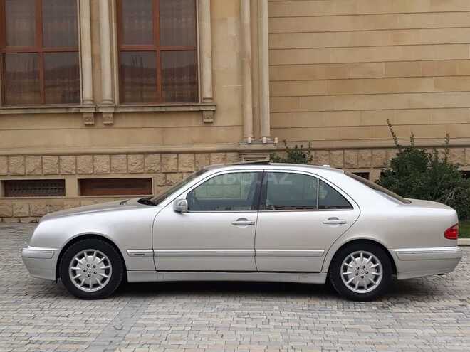 Mercedes E 240 2000, 254,000 km - 2.4 l - Bakı