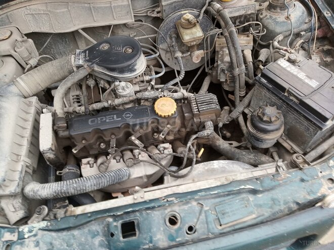 Opel Astra 1997, 141,000 km - 1.6 l - Bakı