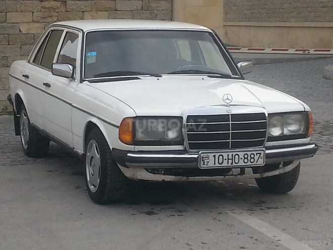 Mercedes E 300 1978, 323,653 km - 3.0 l - Bakı