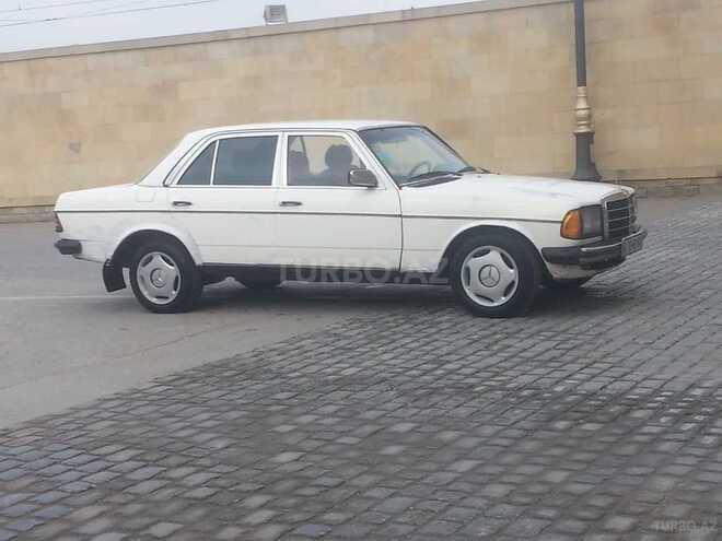 Mercedes E 300 1978, 323,653 km - 3.0 l - Bakı