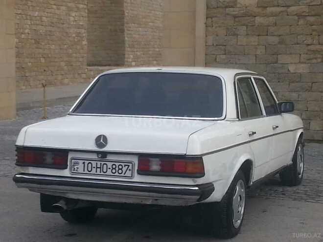 Mercedes E 300 1978, 323,653 km - 3.0 l - Bakı