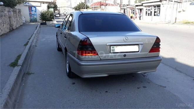 Mercedes C 240 1998, 261,000 km - 2.4 l - Bakı