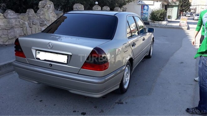 Mercedes C 240 1998, 261,000 km - 2.4 l - Bakı