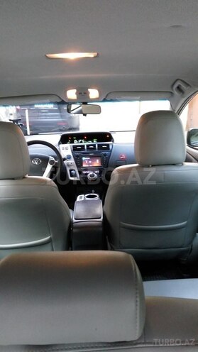 Toyota Prius V 2013, 180,100 km - 1.8 l - Bakı