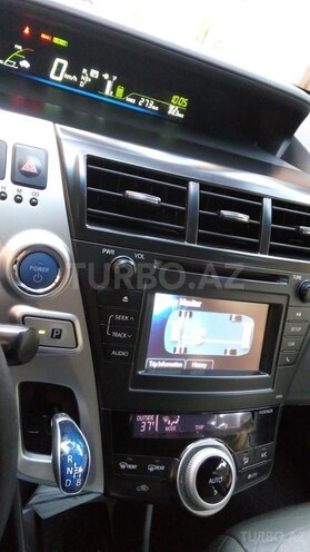 Toyota Prius V 2013, 180,100 km - 1.8 l - Bakı