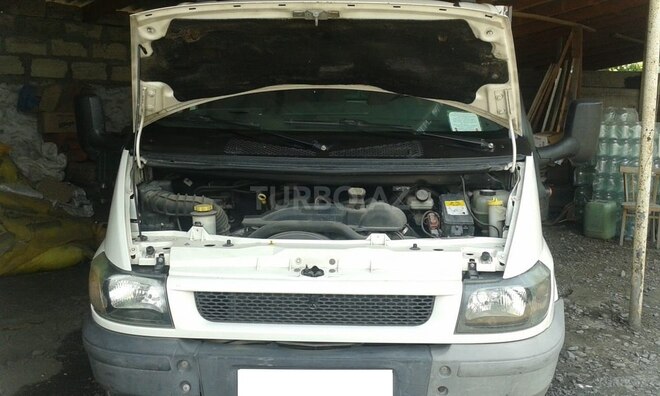 Ford Transit 2003, 157,000 km - 2.4 l - Zaqatala