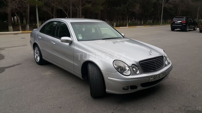 Mercedes E 220 2004, 241,232 km - 2.2 л - Sumqayıt