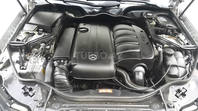 Mercedes E 220 2004, 241,232 km - 2.2 л - Sumqayıt