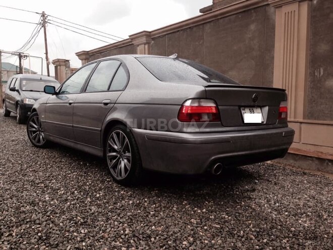 BMW 525 2001, 320,000 km - 2.5 l - Bakı