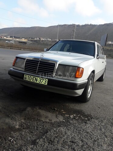 Mercedes E 200 1986, 246,389 km - 2.0 l - Bakı