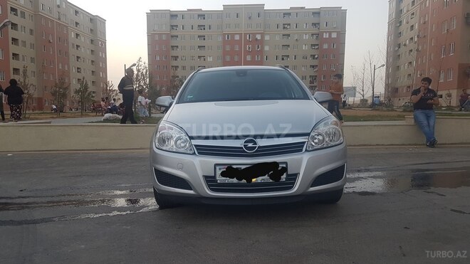 Opel Astra 2009, 174,500 km - 1.7 l - Bakı