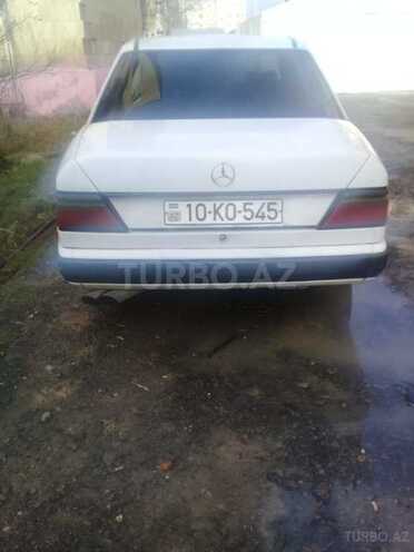 Mercedes E 230 1987, 1,000 km - 2.3 l - Şirvan