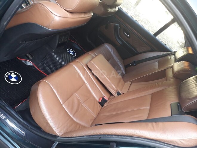 BMW 523 1996, 331,293 km - 2.5 l - Sumqayıt